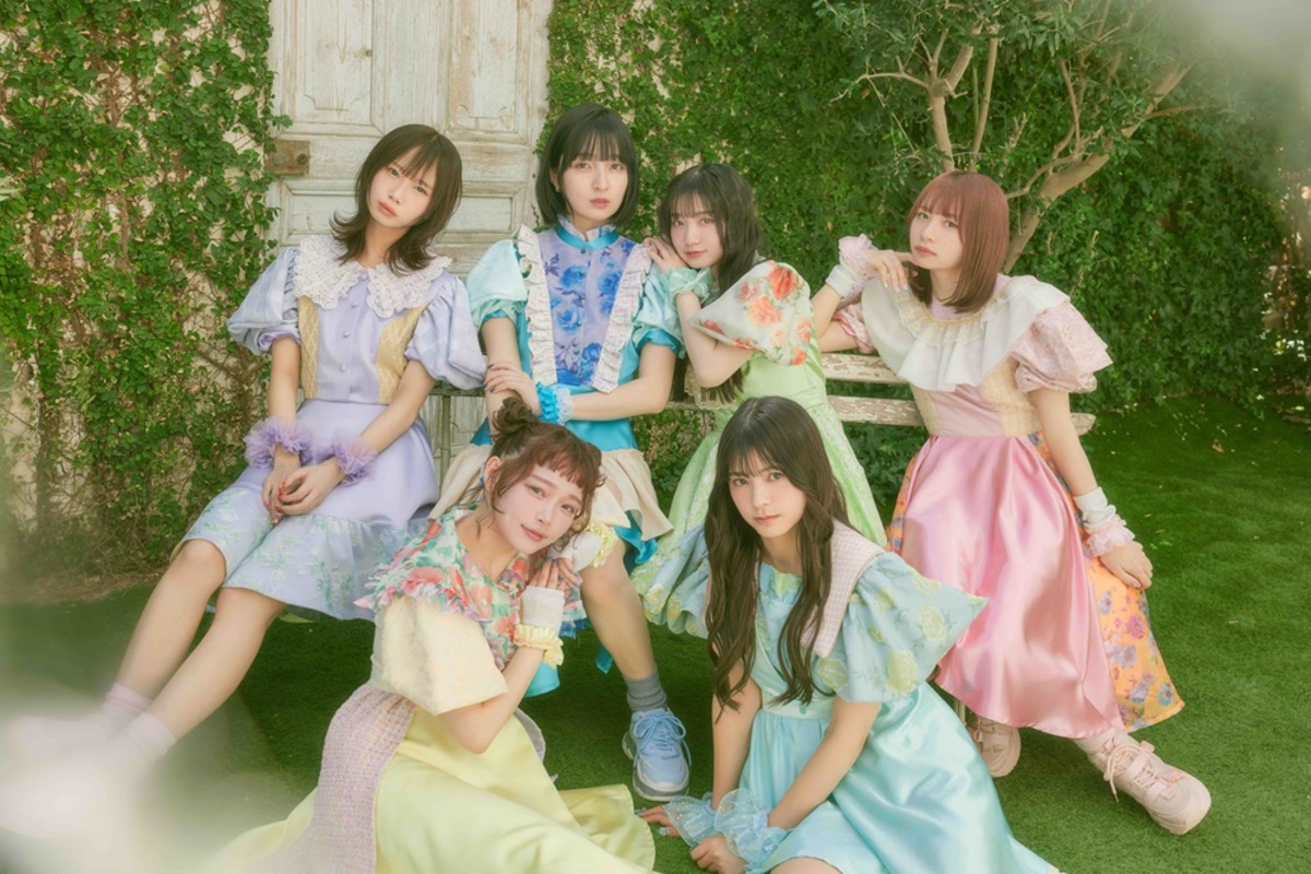 KiSS KiSS-thumb-1200xauto-